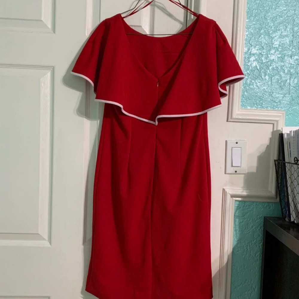 Glamour red dress - Picture 2 of 2